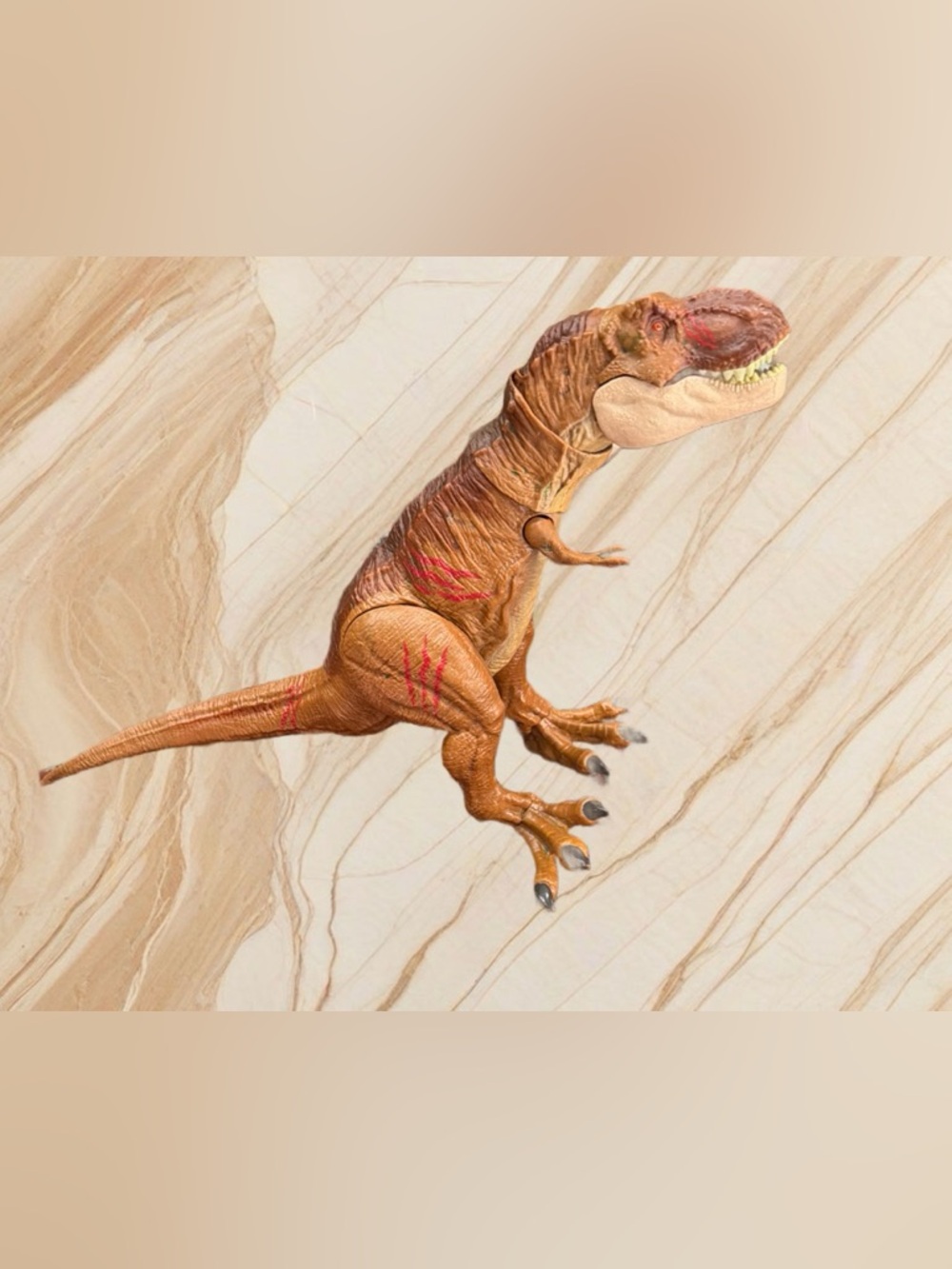 JURASSIC WORLD T-REX MOVES ALL EXTREMITIES OF HIS BODY. MISSING TONGUE